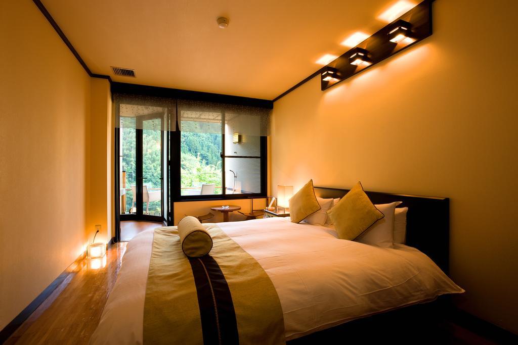 Hotel Shinshiyo Hita Exterior foto